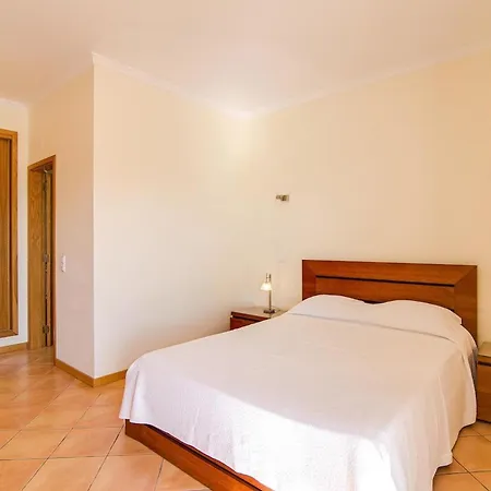 Sleeps 8 With Pool And Parking * アルブフェイラ