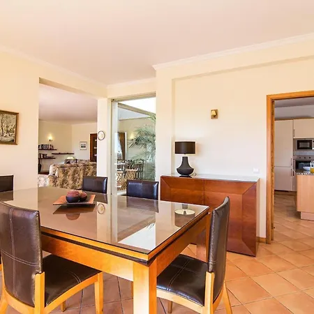 Sleeps 8 With Pool And Parking * Albufeira