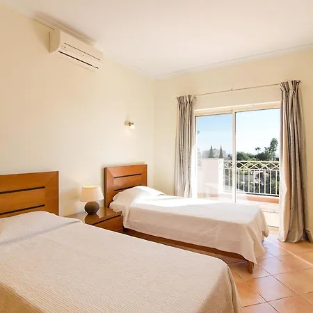 Sleeps 8 With Pool And Parking ヴィラ アルブフェイラ